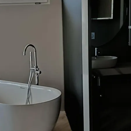 Diana Hotel 3*